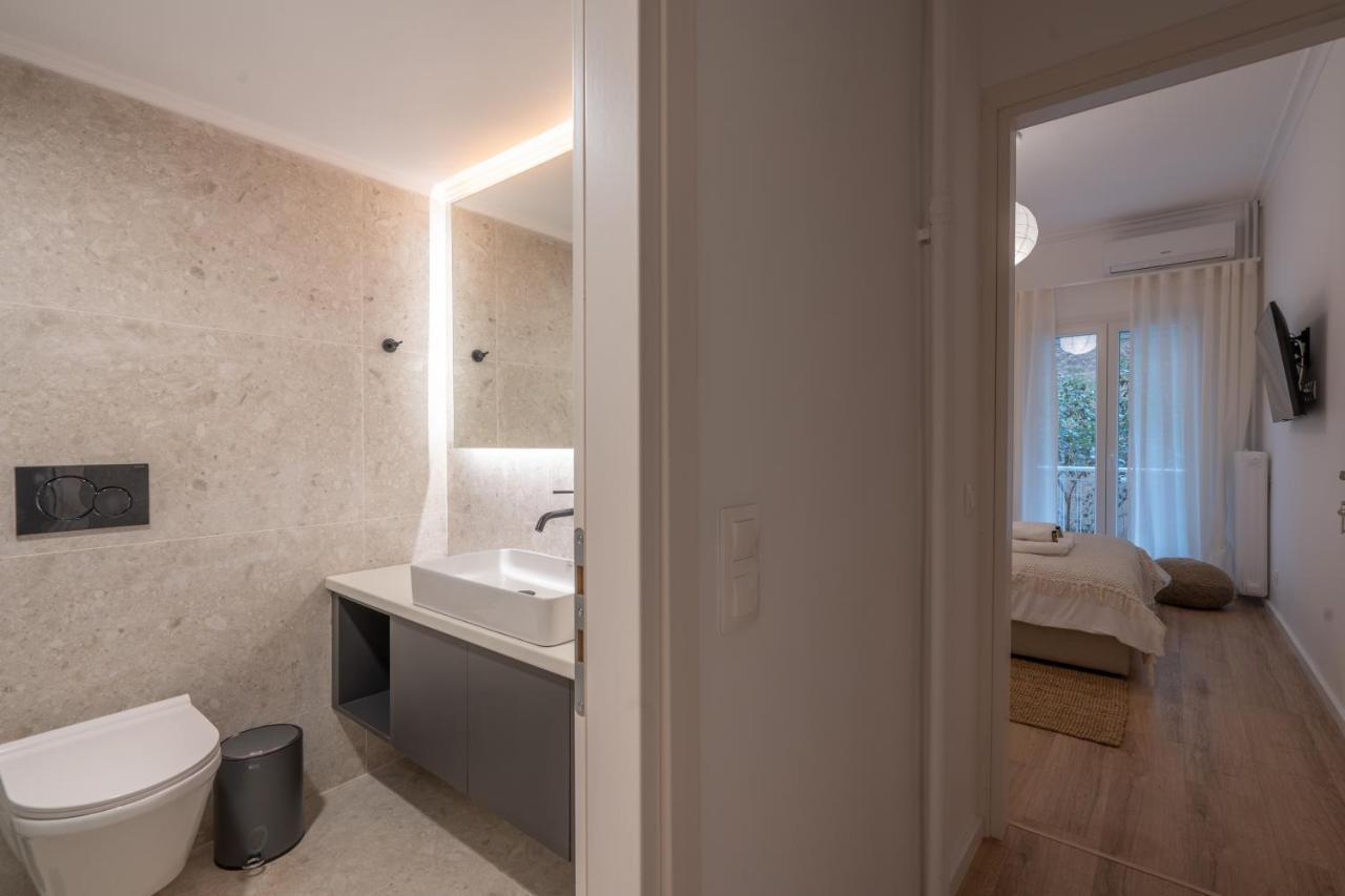 Unique 2 Bedrooms Apartment, Steps To Plaka And City Center Athena Bagian luar foto